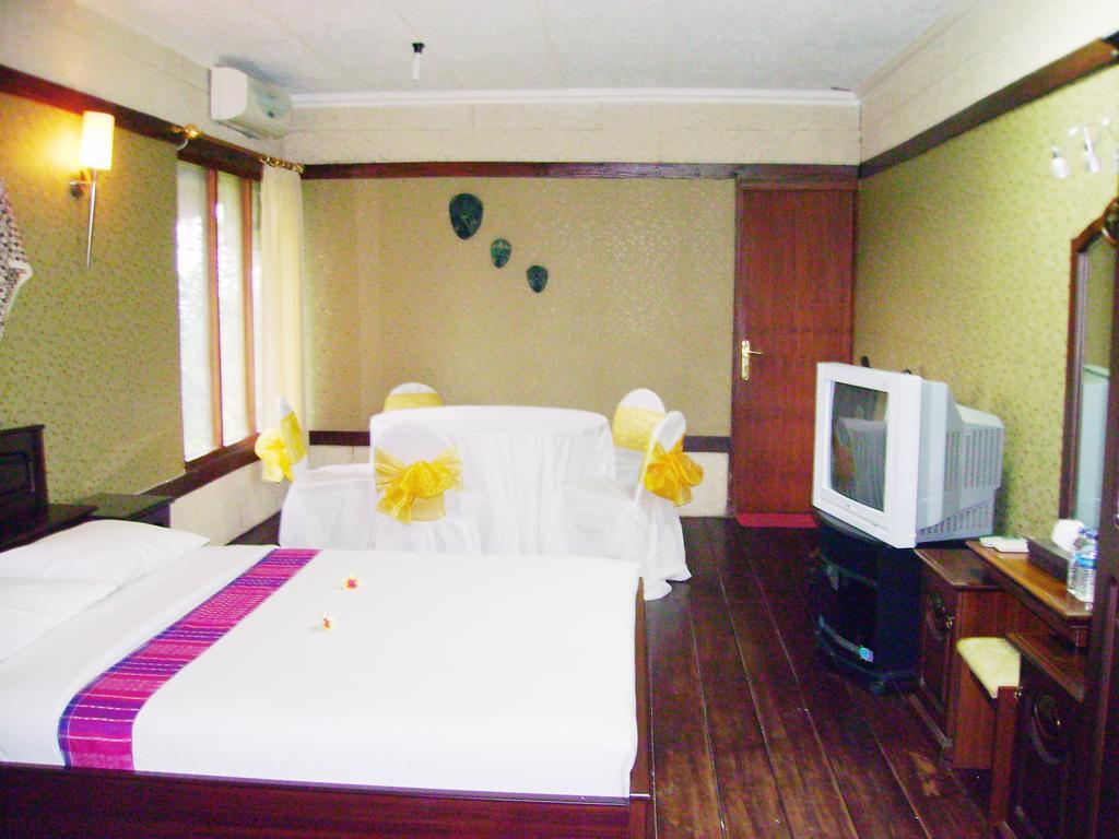 Swaloh Resort & Spa Kalangbret Экстерьер фото